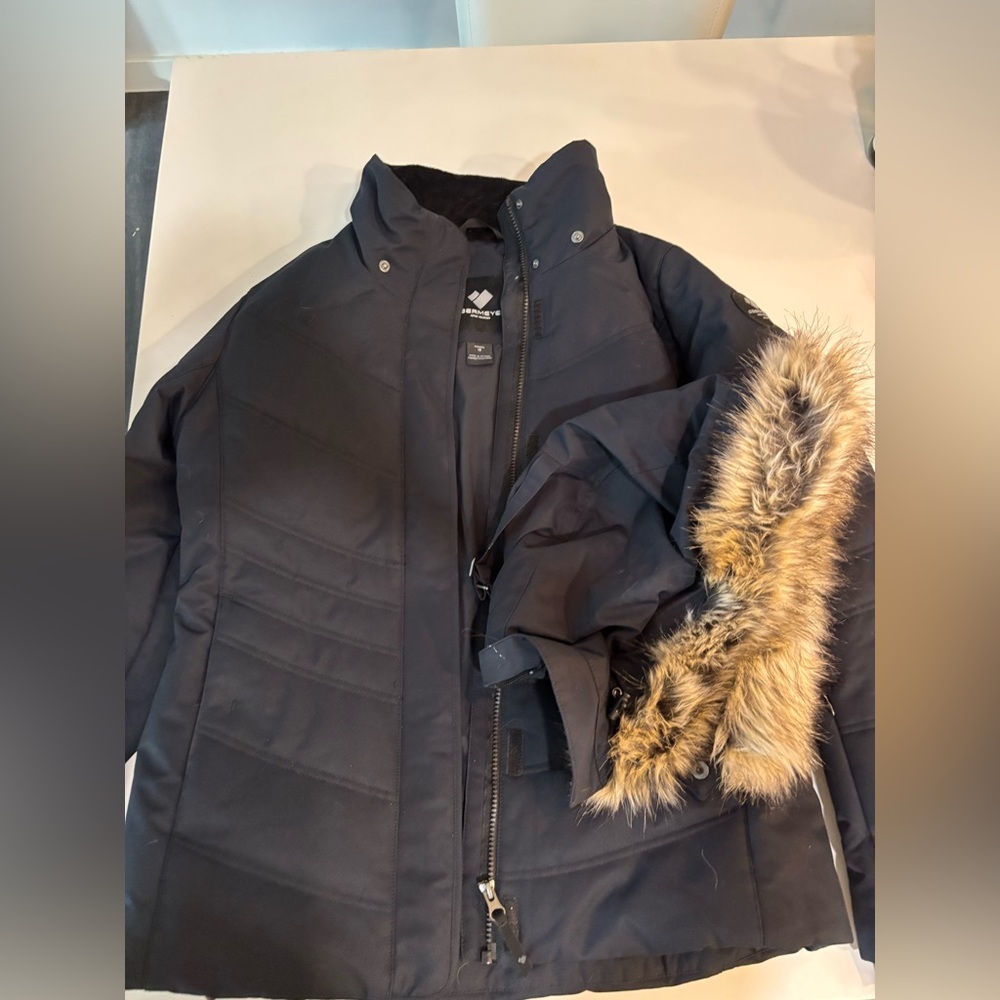 Obermeyer Dark Blue Ski Jacket with Faux Fur